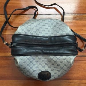 Vintage/retro Gucci handbag, navy